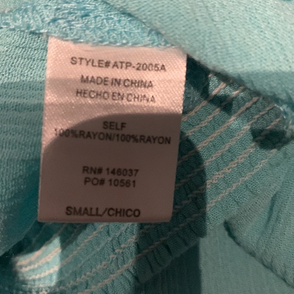 Aqua Bell Sleeve Crop Top - Picture 14 of 16